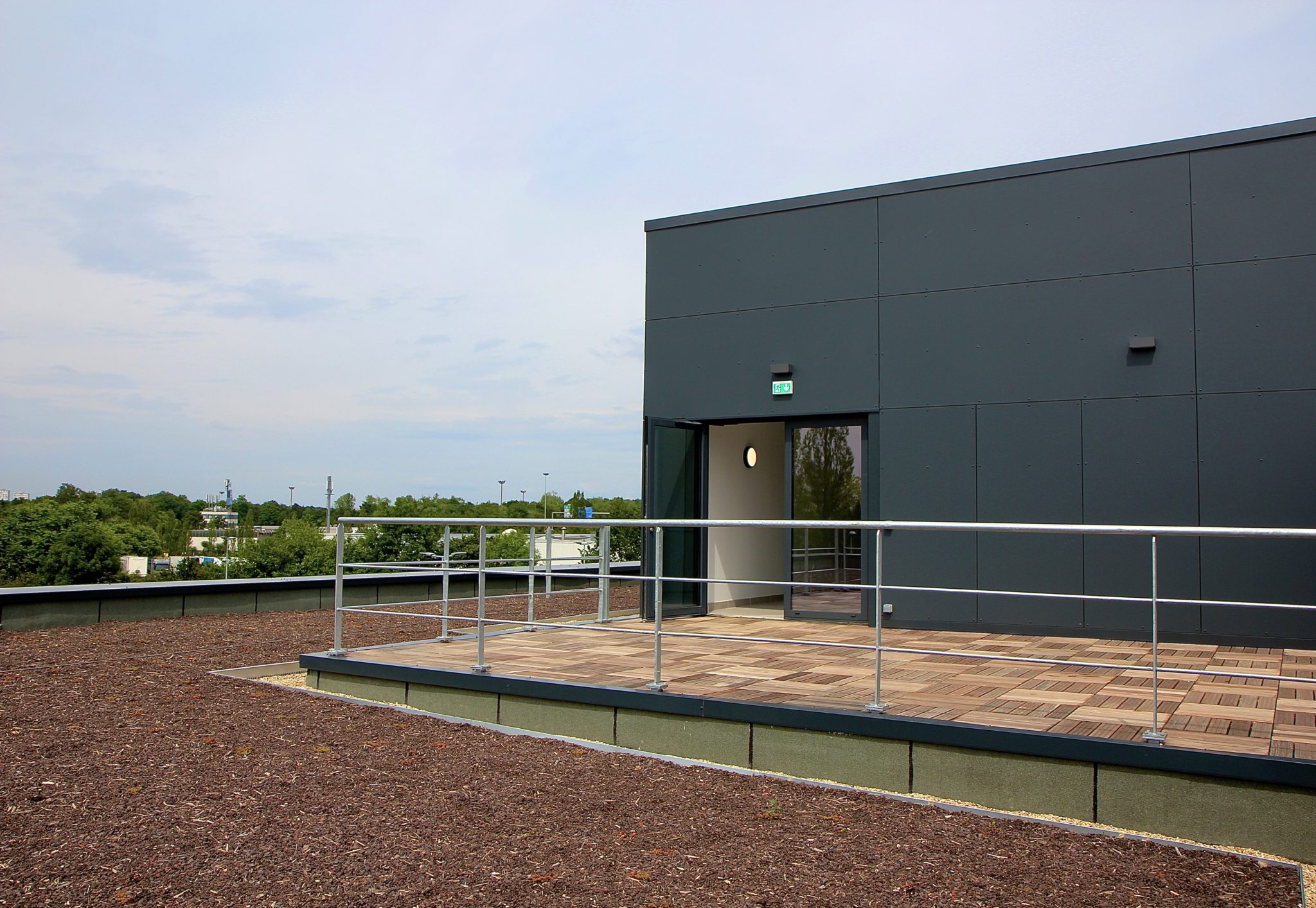 vailog ris orangis construction dune messagerie de locaux tertiaires et dun erp 12